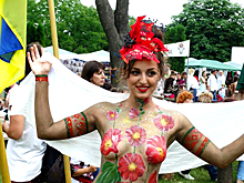 Экс-Днепропетровск: селянки гордо носят вышиванки