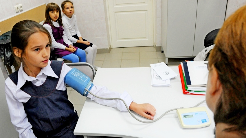 Вологодская городская Дума поддержала инициативу о доплате школьным медикам