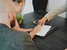Усиленная квалифицированная, неквалифицированная и другие виды подписей при регистрации недвижимости онлайн