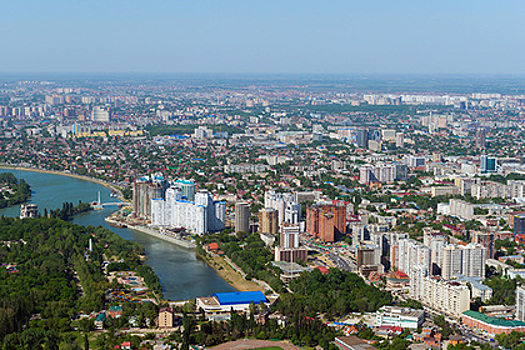 Названы самые бюджетные города для туристов с детьми на осенние каникулы