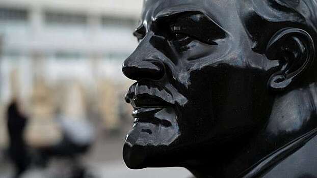 В Приморье осквернили памятник Ленину