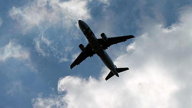 Два пассажирских самолета чуть не столкнулись в небе над Ростовом