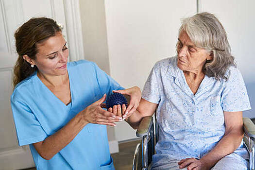 AAN: у людей с эссенциальным дрожанием рук и головы риск деменции выше в 3 раза