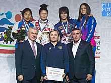 Дагестанки завоевали медали на чемпионате России по женской борьбе