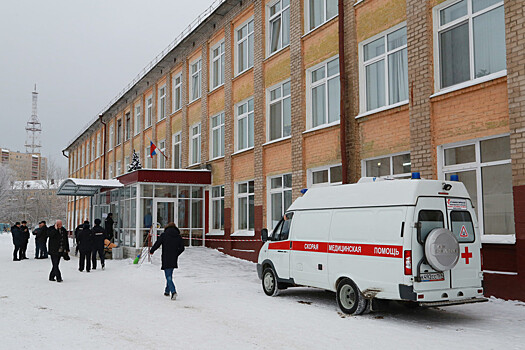 Московскую школу эвакуировали из-за задымления