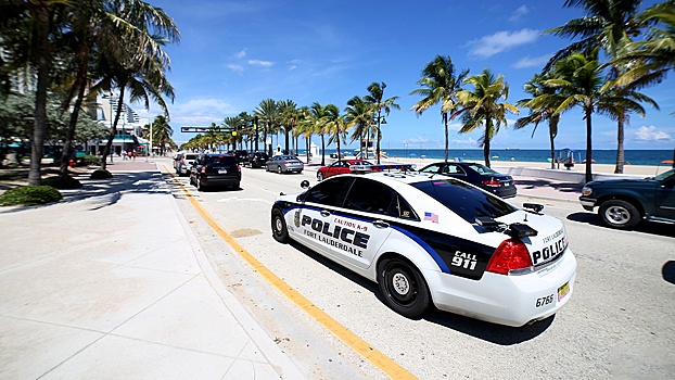Двое погибли: автомобиль сбил группу детей во Флориде