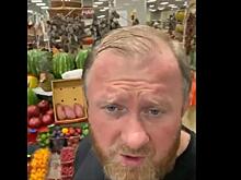 "Сегодня критиковать не хочу": самый известный шеф-повар России Константин Ивлев побывал на рынке в Сочи