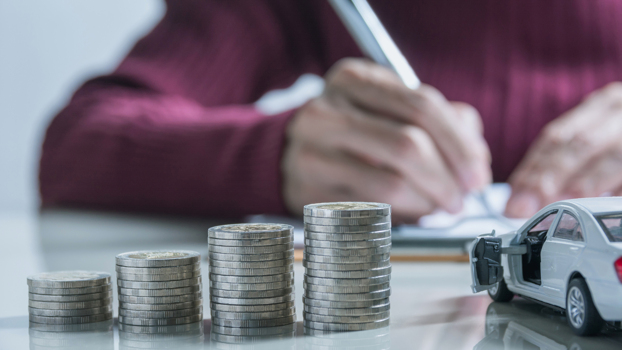 Сколько нужно откладывать, чтобы купить новый автомобиль в 2025 году