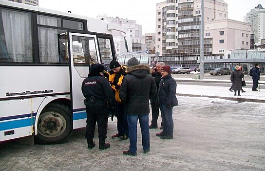УрФО: голые депутатские груди, щедрый Екатеринбург и отзывчивые люди