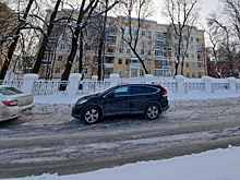 Обильные снегопады парализовали движение на Юге