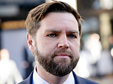 Американист объяснил решение Трампа по кандидатуре на пост вице-президента