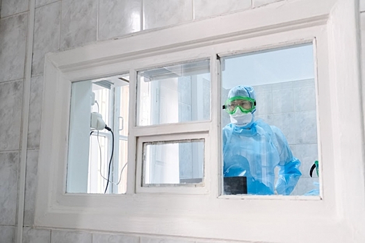 От осложнений после COVID-19 скончалась 51-летняя волгоградка