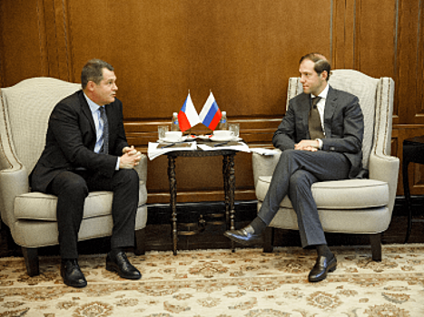 Денис Мантуров и Посол Чехии Витезслав Пивонька обсудили вопросы двустороннего сотрудничества