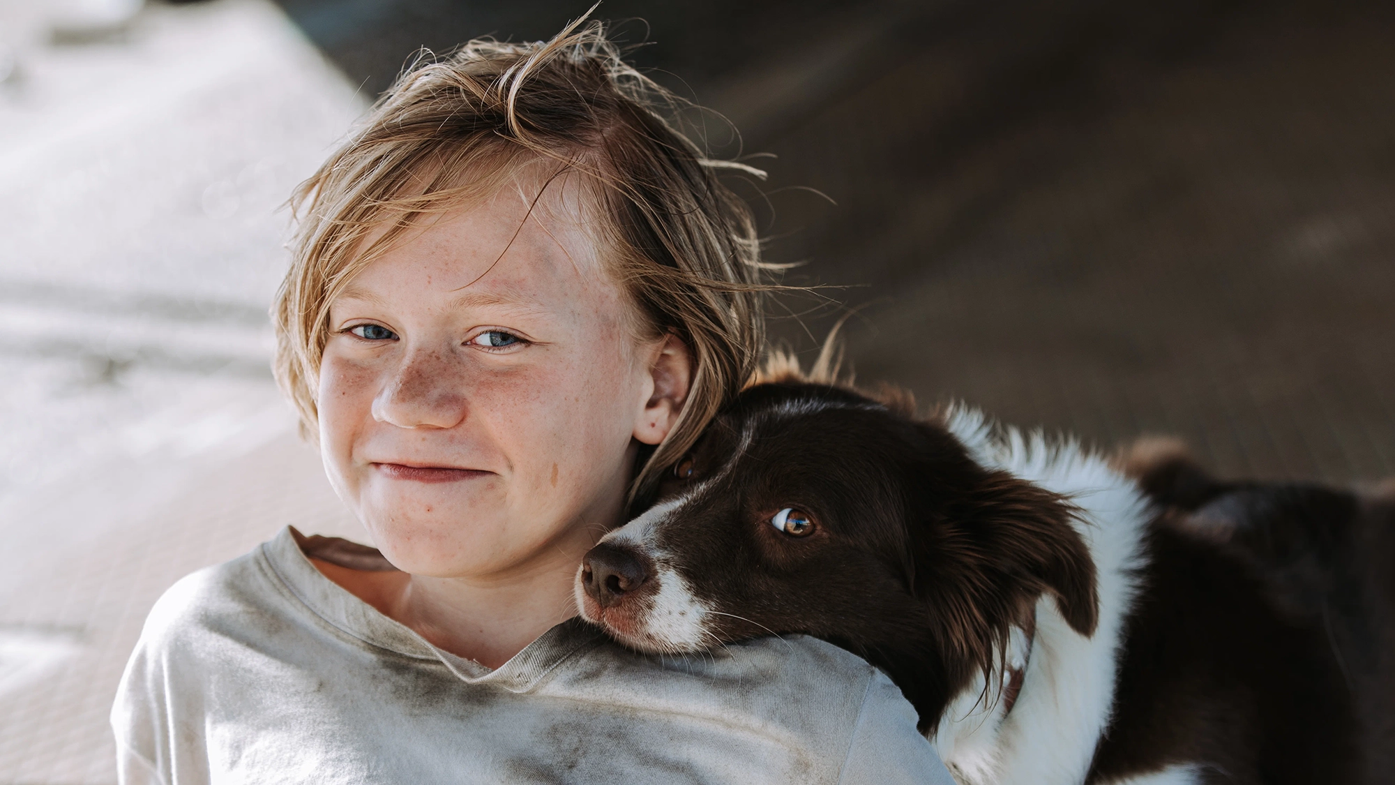 Фильм о собаке-космонавте и концерте Апиной: куда пойти в Москве 28–29 марта