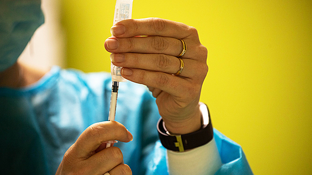 В Швеции после вакцинации умерли 55 человек