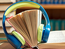 Названы 100 самых популярных аудиокниг 2025 года