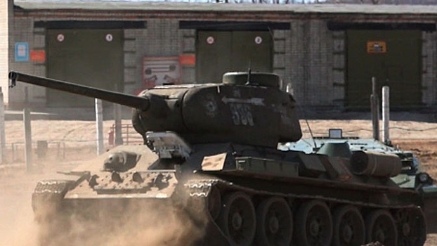 «Боевая подруга»: легендарный танк Великой Отечественной восстановили в Приамурье