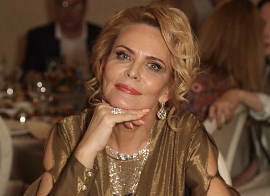 Қыз сикке отырғанда секіреді