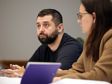 Глава партии «Слуга народа» Арахамия: депутатов фракции исключают из-за отказа принимать законы Запада