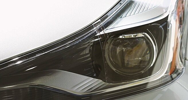 Автомобильные фары ото льда защитят плёнкой