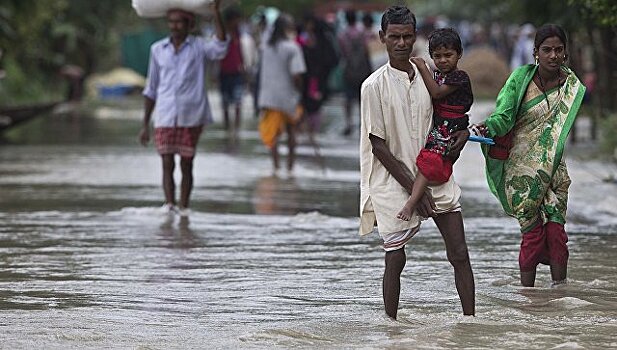 Подсчитано число пострадавших от шторма в Индии