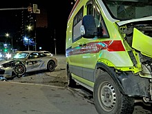 В Москве машина скорой помощи попала в ДТП