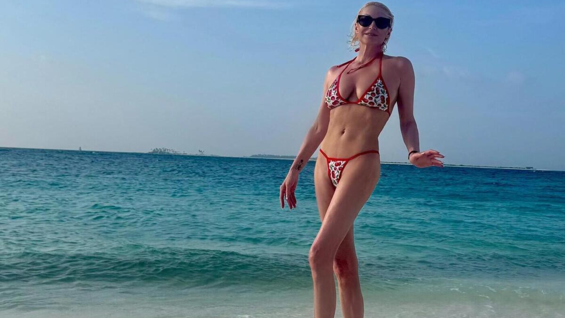 Приехавшую на Мальдивы Волочкову напугали местные обитатели: Дико боюсь