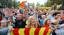 Почему власти Каталонии отложили выход из состава Испании