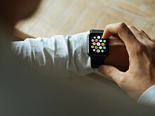 Apple представила умные часы с ЭКГ-датчиком