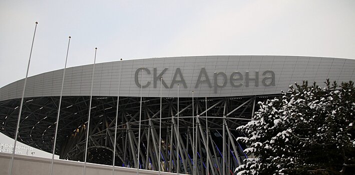 Ребенка в шапке «Зенита» не пускали на матч СКА на «СКА-Арене». Стюард требовал, чтобы ее сдали в камеру хранения (Данила Махалин)