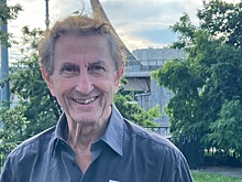 80-летний Фредерик сдает квартиру в Лондоне, а сам живет в московском отеле