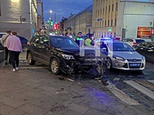 Два человека пострадали при столкновении легковушек в центре Нижнего Новгорода