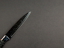 Российского подростка пырнули ножом и попали в самое обидное место