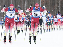 Большунов выиграл скиатлон на этапе Кубка России