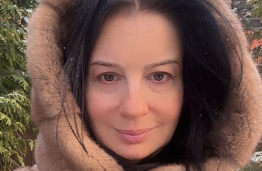 57-летняя Екатерина Стриженова показала селфи без макияжа: фото