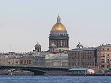 Закрывавшуюся из-за угрозы наводнения дамбу в Петербурге открыли