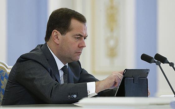 Помощник Медведева сообщил о взломе страницы политика