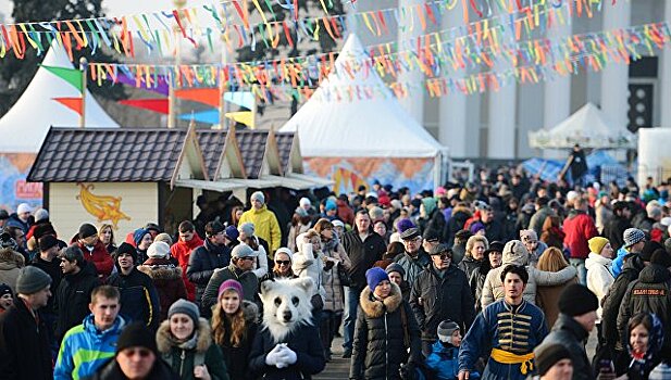 Гостей фестиваля "Московская масленица" угостят 120 видами блинов