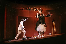 В Театре Наций показали премьеру спектакля "Друзья" Кобо Абэ