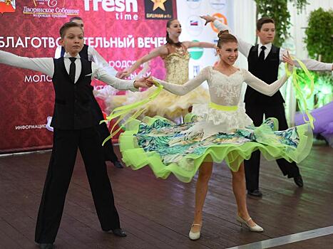 В рамках благотворительного приёма в поддержку городских молодёжных проектов был собран 1 миллион 200 тысяч рублей