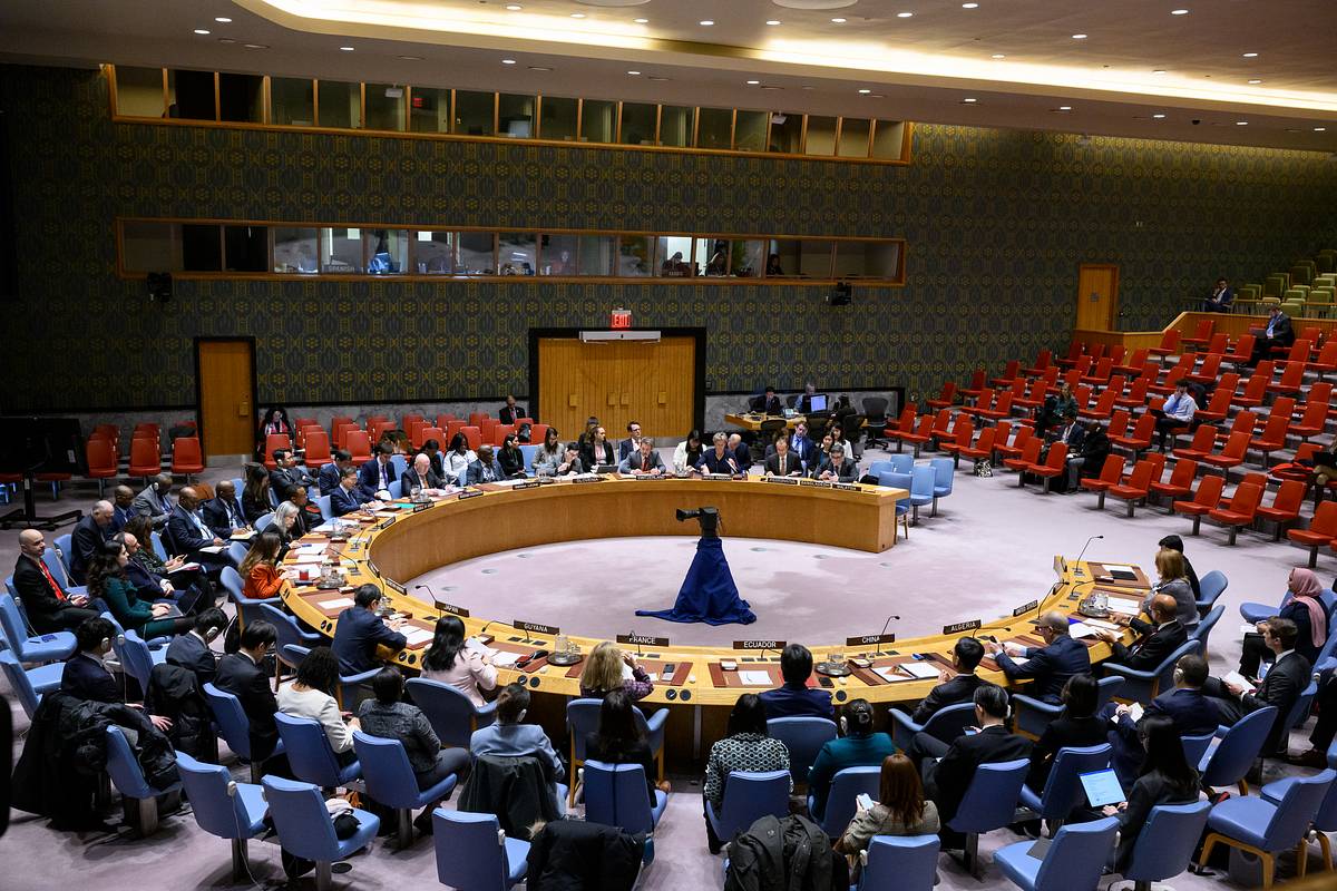 Совбез ООН передал заявку Палестины на вступление в организацию