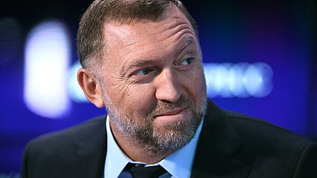 Дерипаска призвал выпускников работать в России
