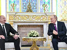 Путин поздравил Алиева с днем рождения