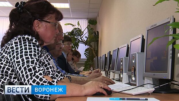 Самому старшему участнику компьютерного многоборья в Воронеже 84 года