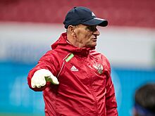 Кафанов объяснил, почему в сборную России вызывают вратарей старше 30 лет