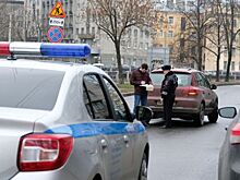 Основные правила поведения при приближении автомобиля ГИБДД