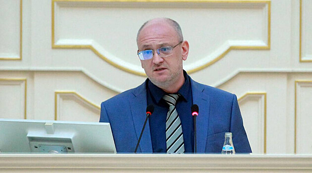 Бывший депутат Максим Резник пробудет ещё шесть месяцев под домашним арестом
