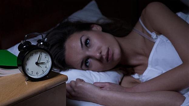 Сомнолог Полуэктов объяснил взаимосвязь между COVID-19 и плохим сном
