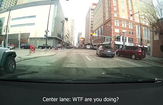 Tesla Model S с видеорегистратором отлично реагирует в аварийной ситуации