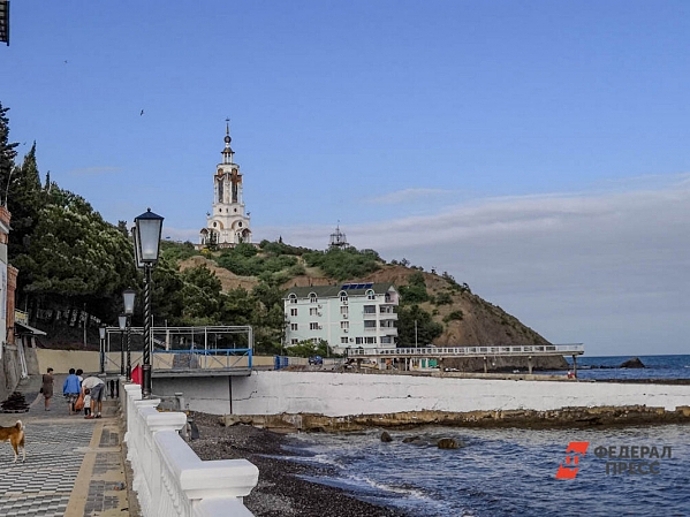 Алушта на двое суток останется без воды: власти готовят водовозки